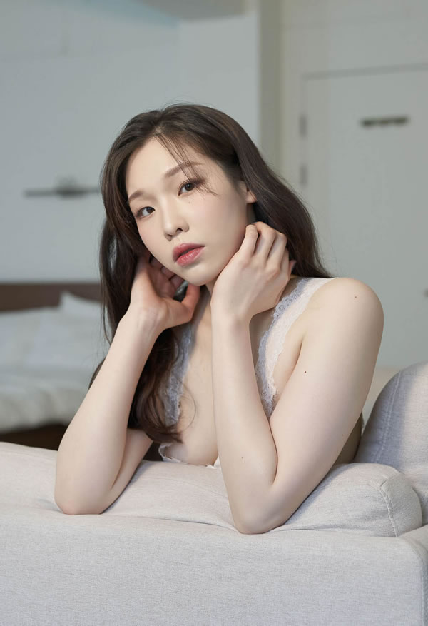 网络收集众多小美女流出唯美图集10