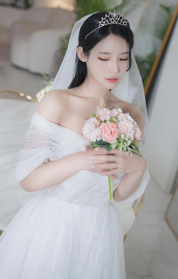 美丽的新娘Yeha娇滴滴无圣光图集