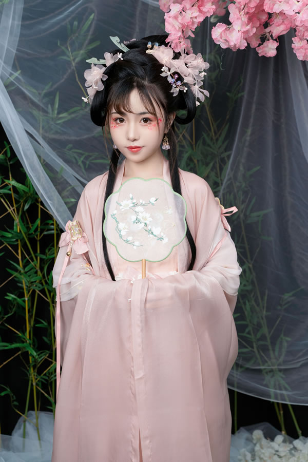 爆机少女喵小吉