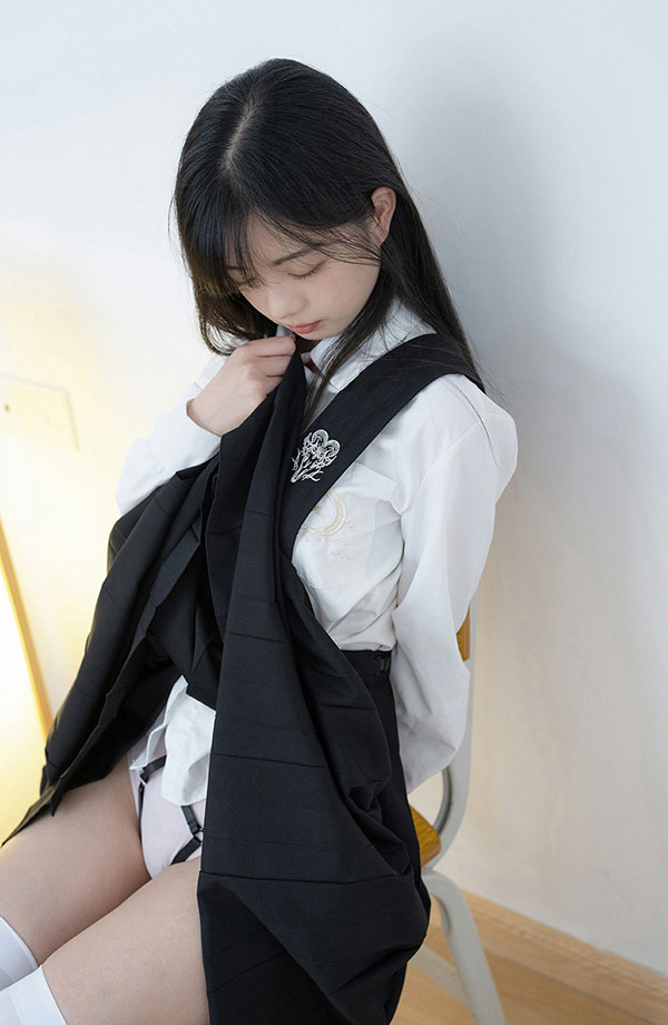 少女秩序出品晞可 束缚衣尺度图集